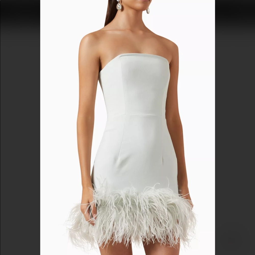 NWOT 16 Arlington White Mini Feather Detail Dress
